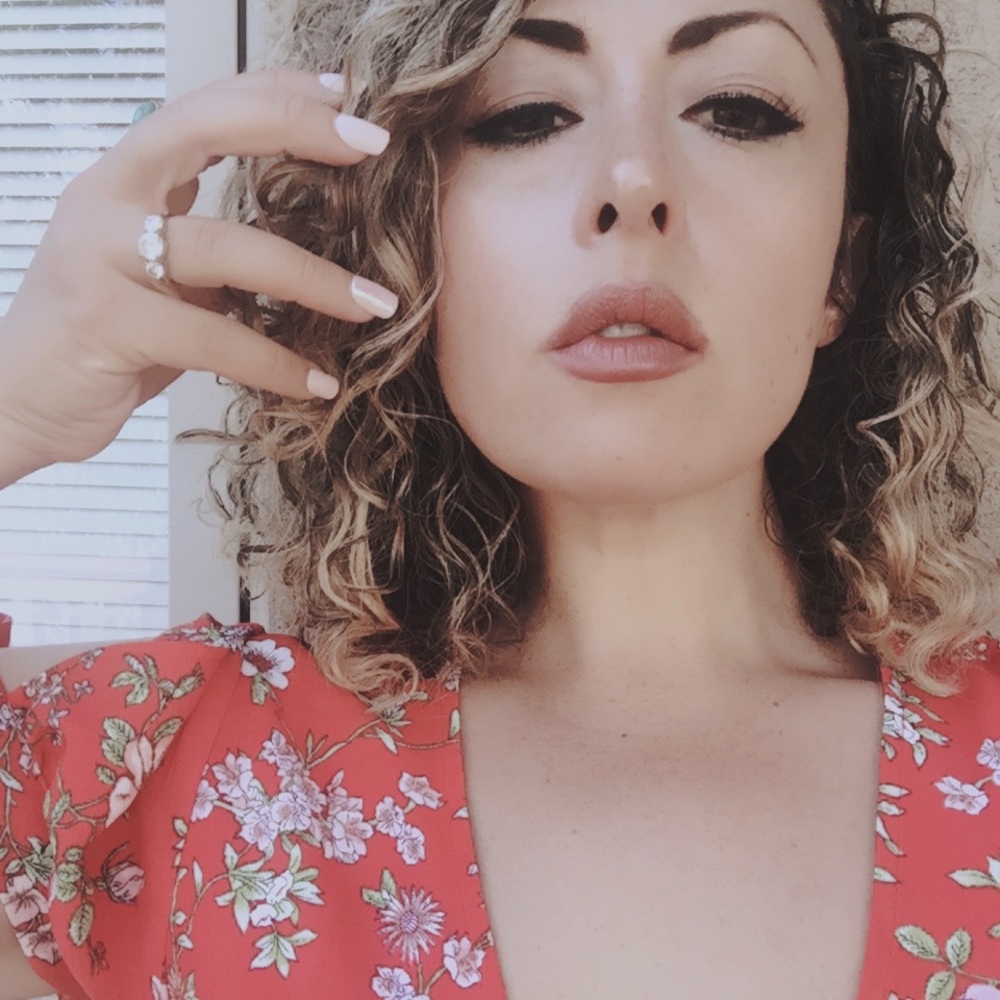 Meet your Posher, Angelica